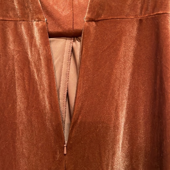 BHLDN Jenny Yoo Ryland V-Neck Long-Sleeve Open-Back Stretch Velvet Gown NWT - Picture 10 of 17